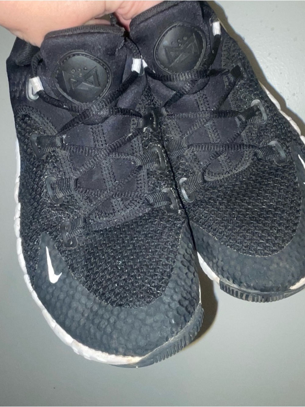 Nike Women’s Macon Black & White Athletic Shoes - Picture 3 of 5